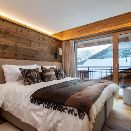 Berghof Penthouse サース フェー