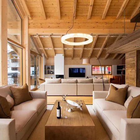 Berghof Penthouse サース フェー